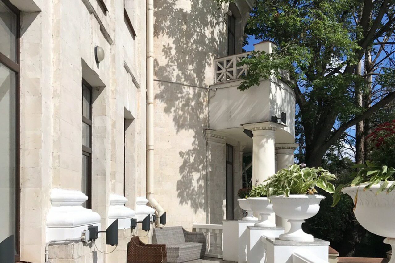 Арендовать Особняк Путилова