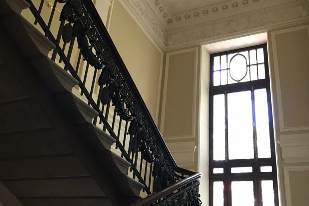 Арендовать Особняк Путилова