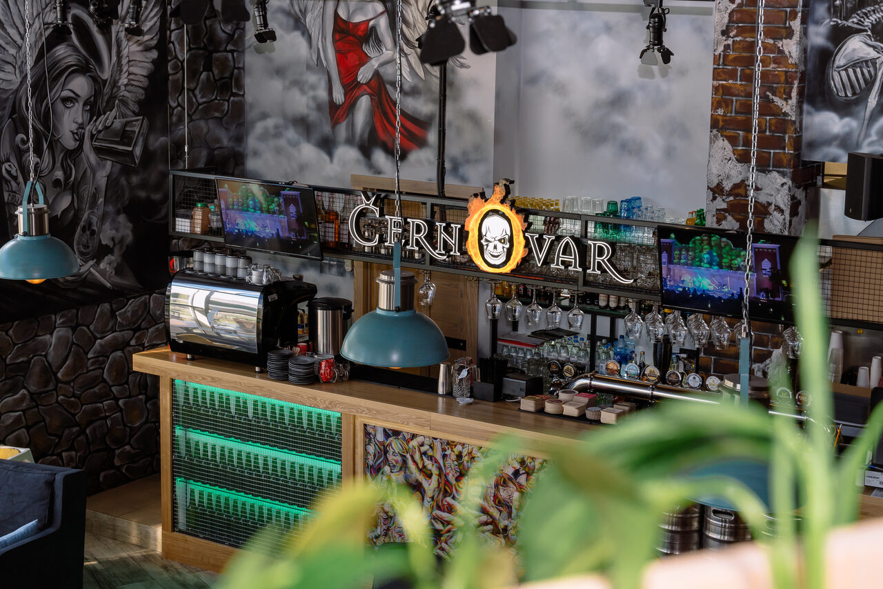 Арендовать Бар Cernovar
