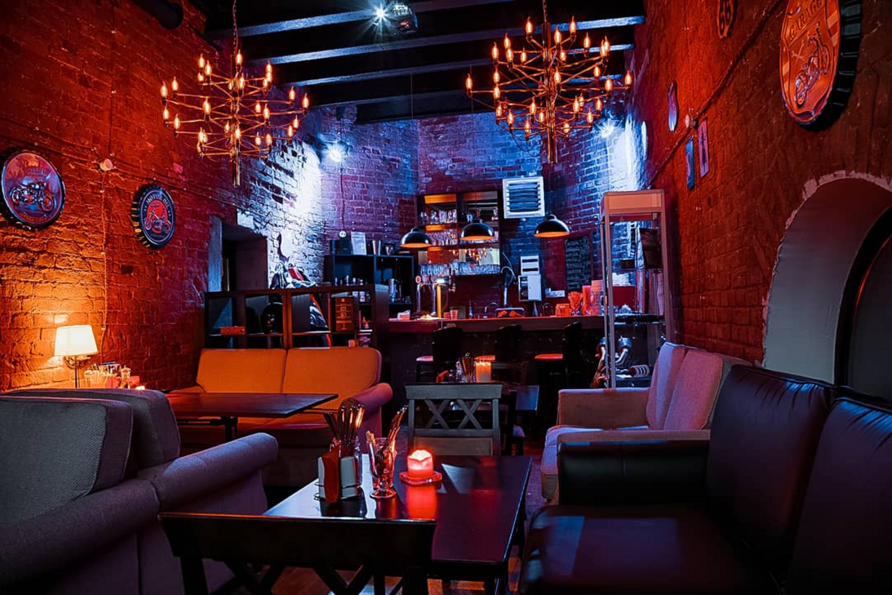 Арендовать Cozy loft with modular furniture 