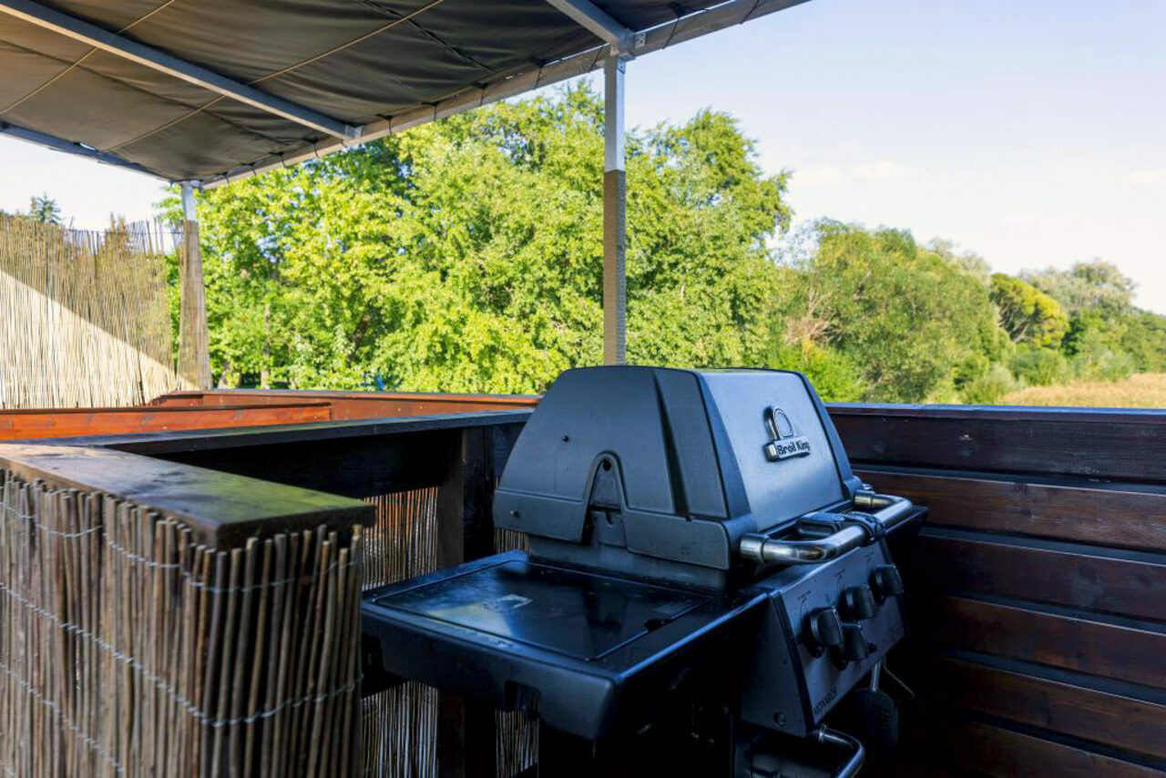 Арендовать Площадка на воде для мероприятий