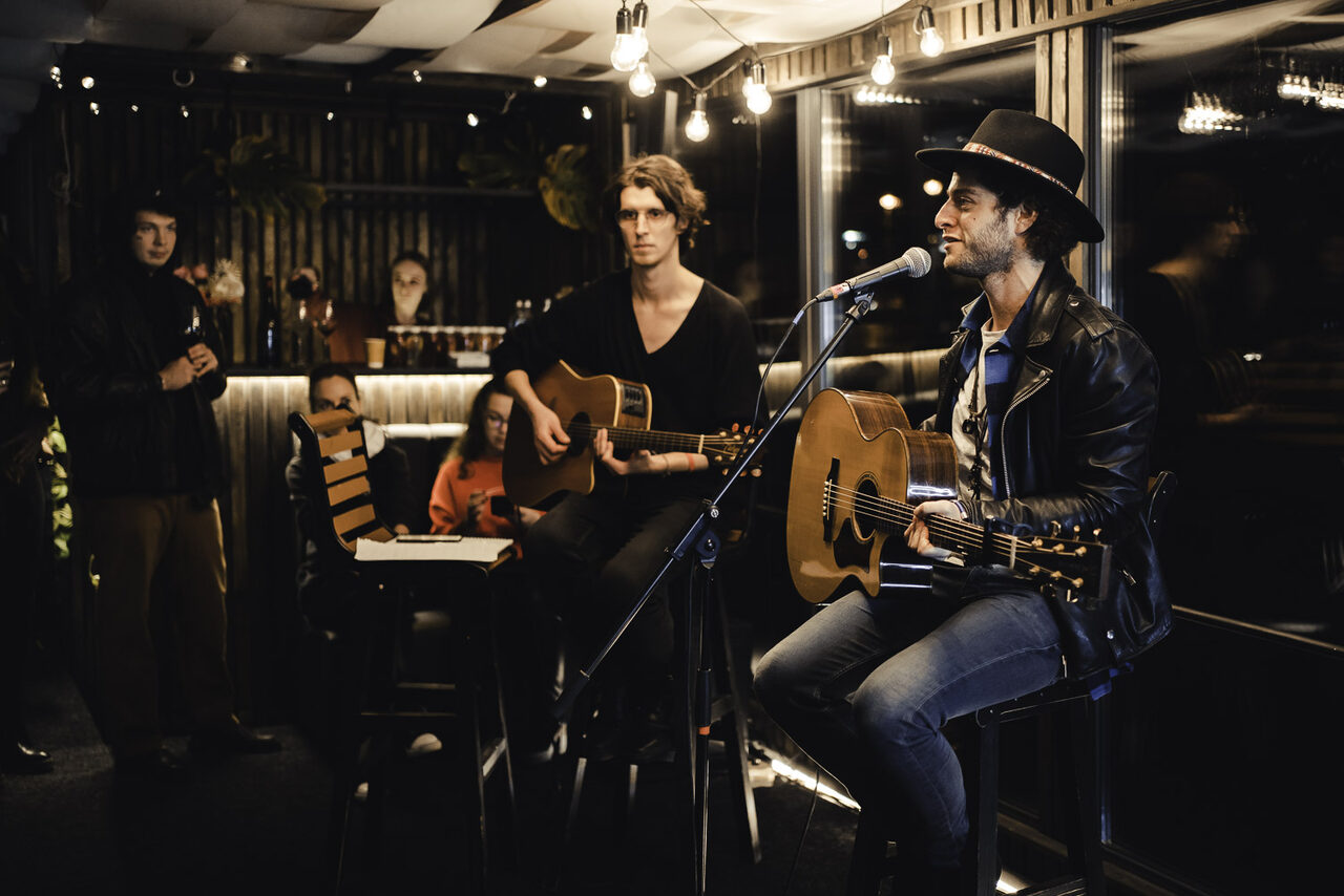 Арендовать Площадка на воде для мероприятий