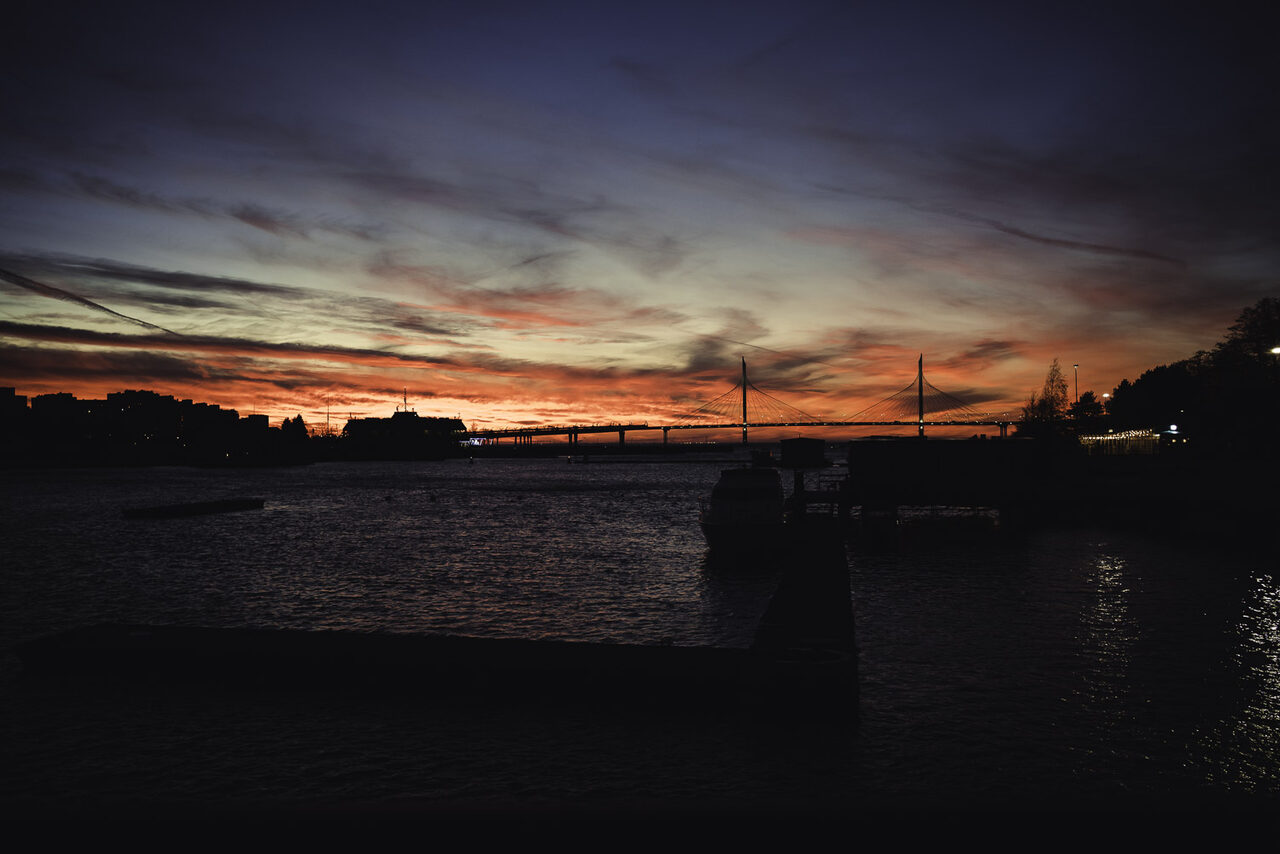 Арендовать Площадка на воде для мероприятий