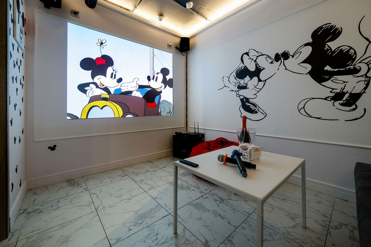 Арендовать Party Time Лофт с Микки и Мини Маус