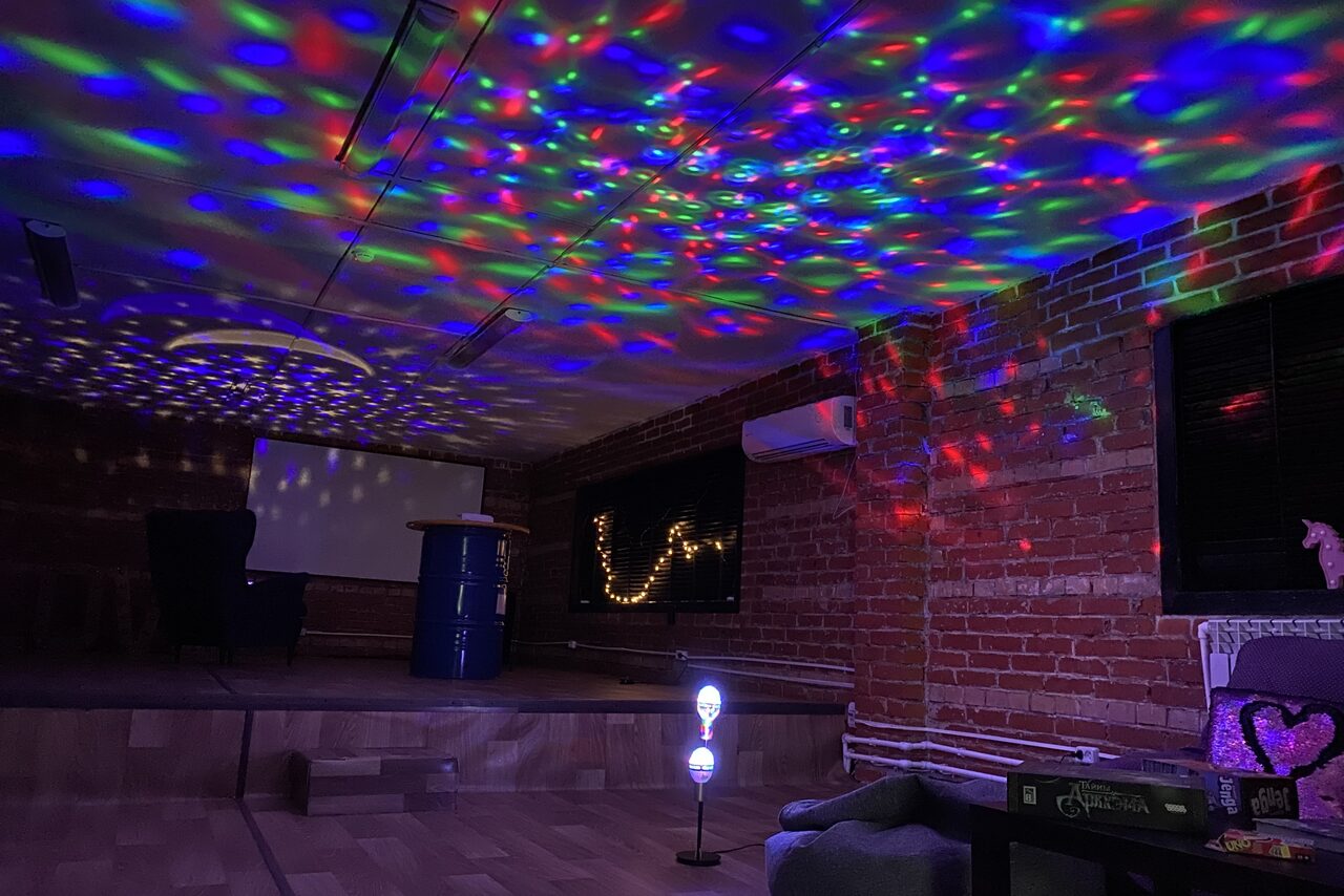 Арендовать Лофт в стиле унца-унца с выходом на крышу