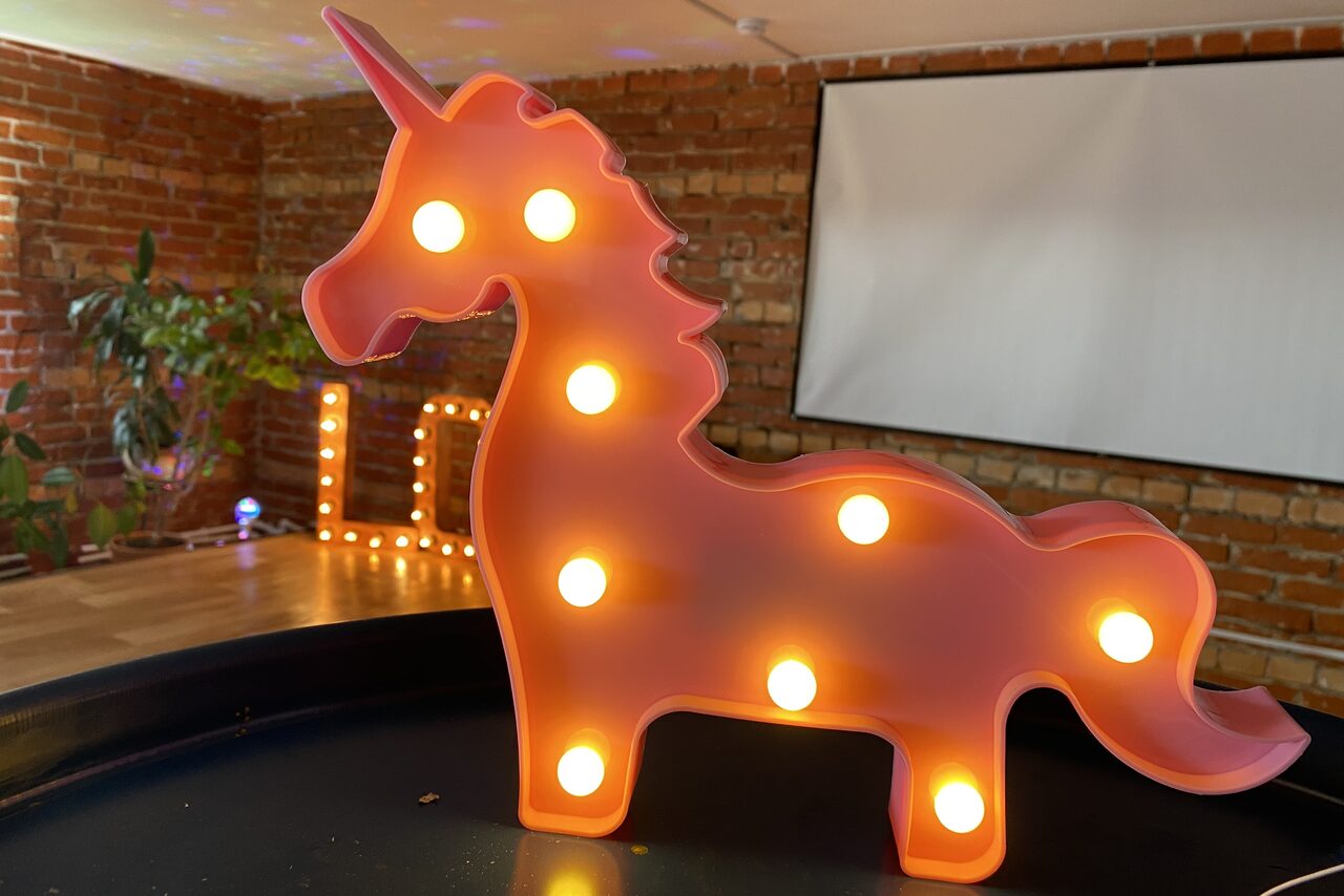 Арендовать Лофт в стиле унца-унца с выходом на крышу