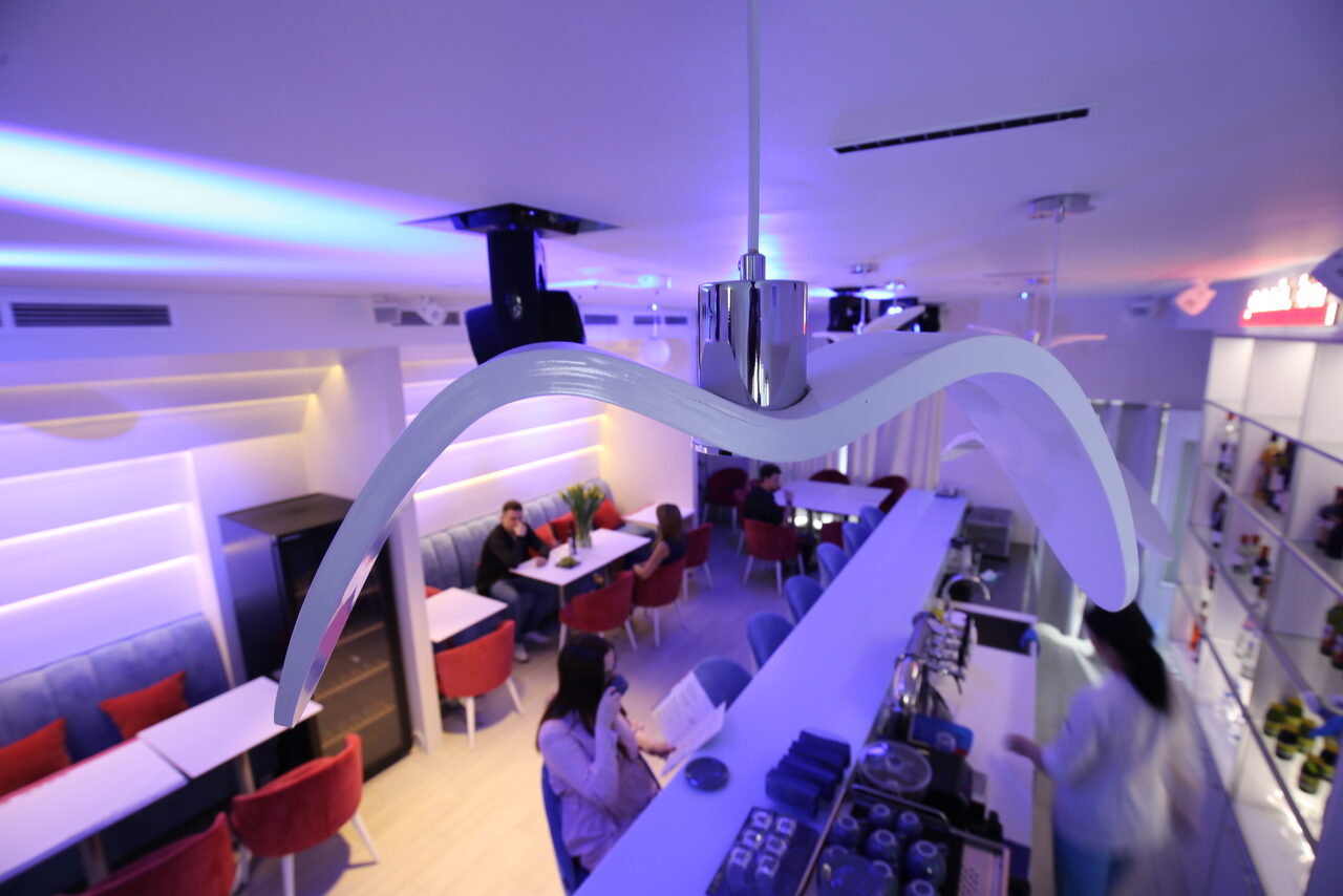 Арендовать Loft bar at the hotel