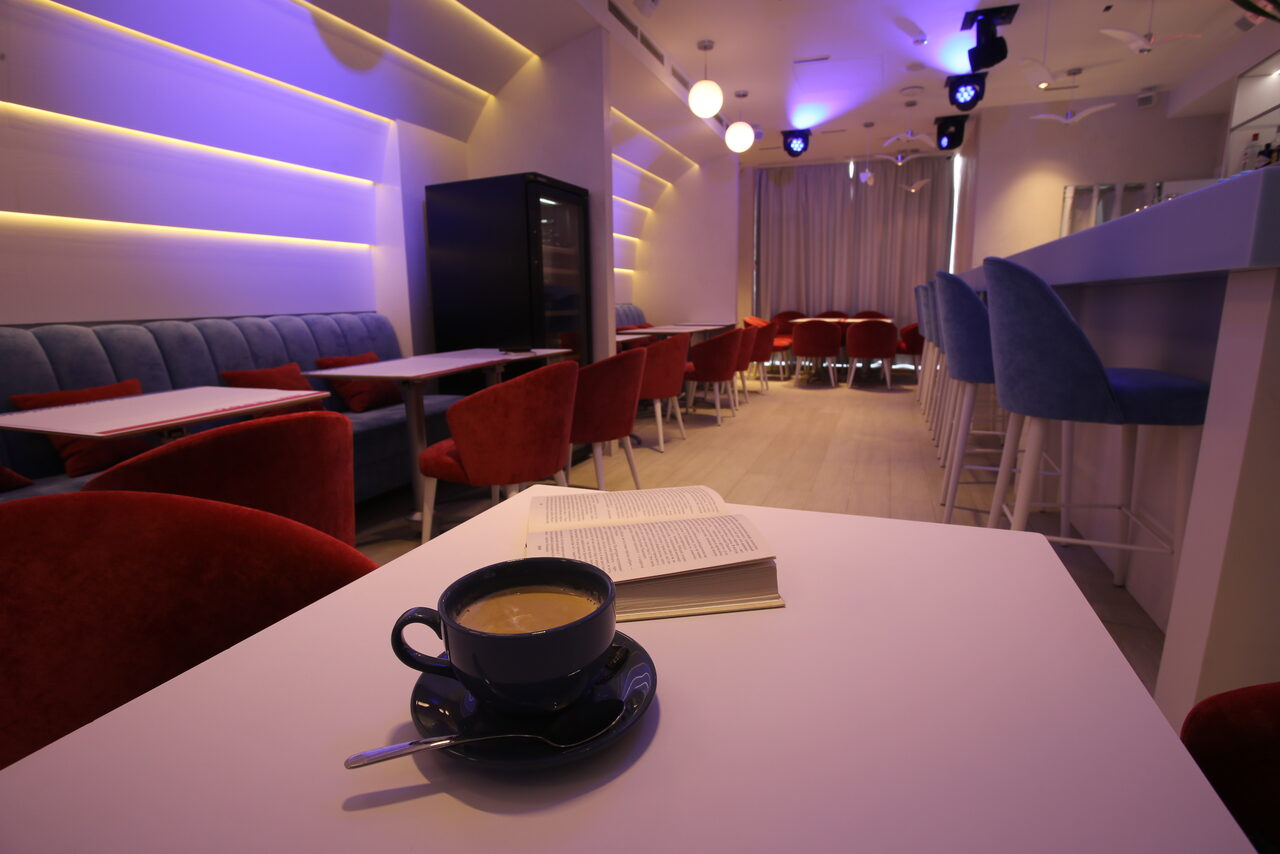 Арендовать Loft bar at the hotel