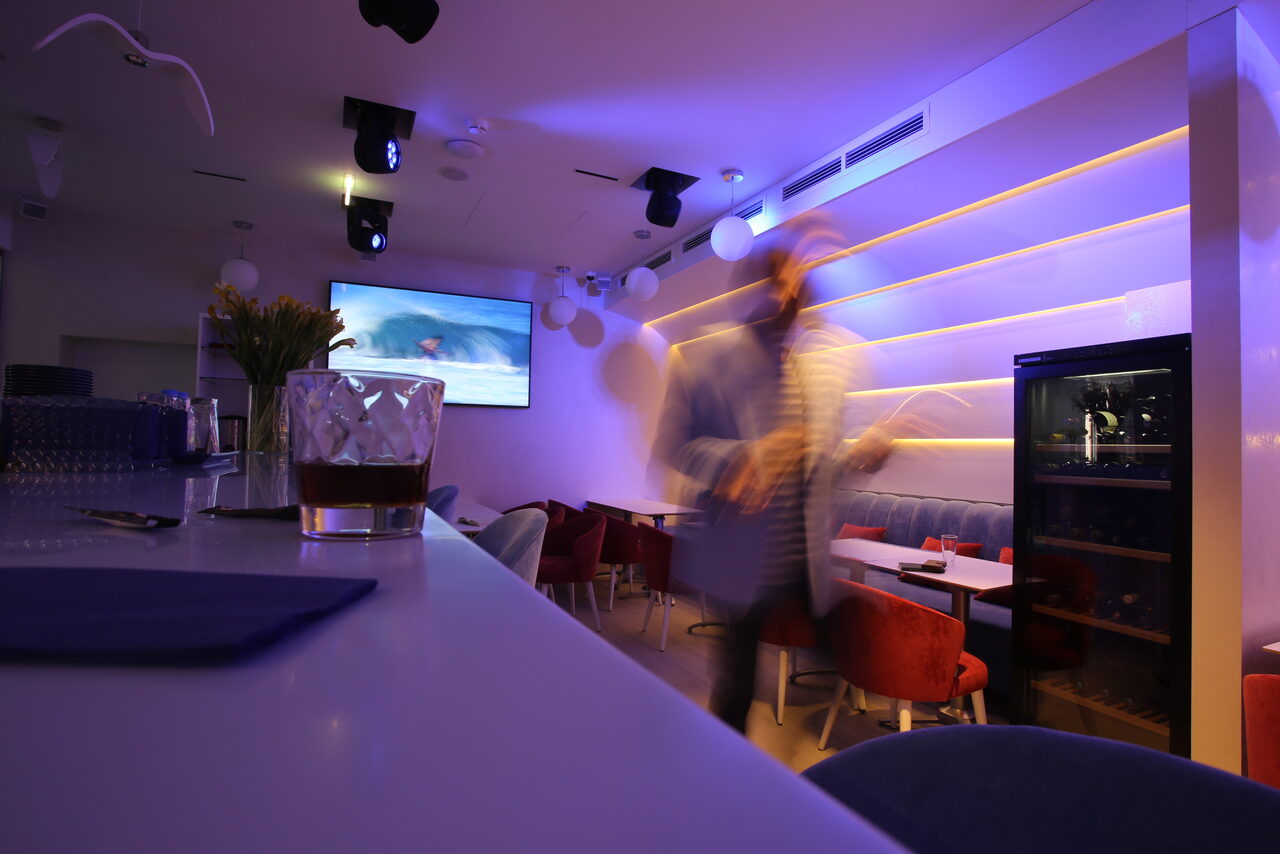 Арендовать Loft bar at the hotel