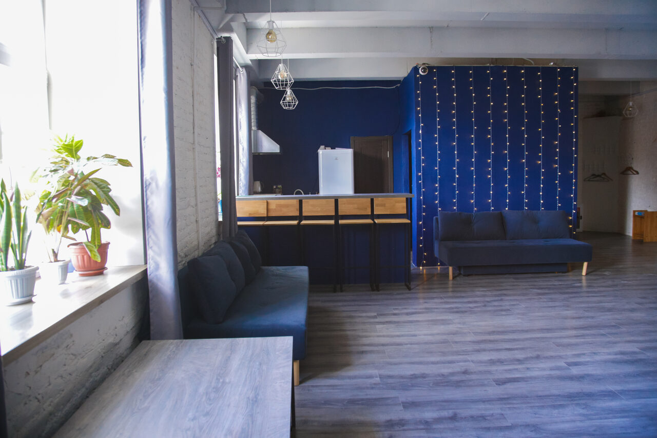 Арендовать Art space overlooking the seafront