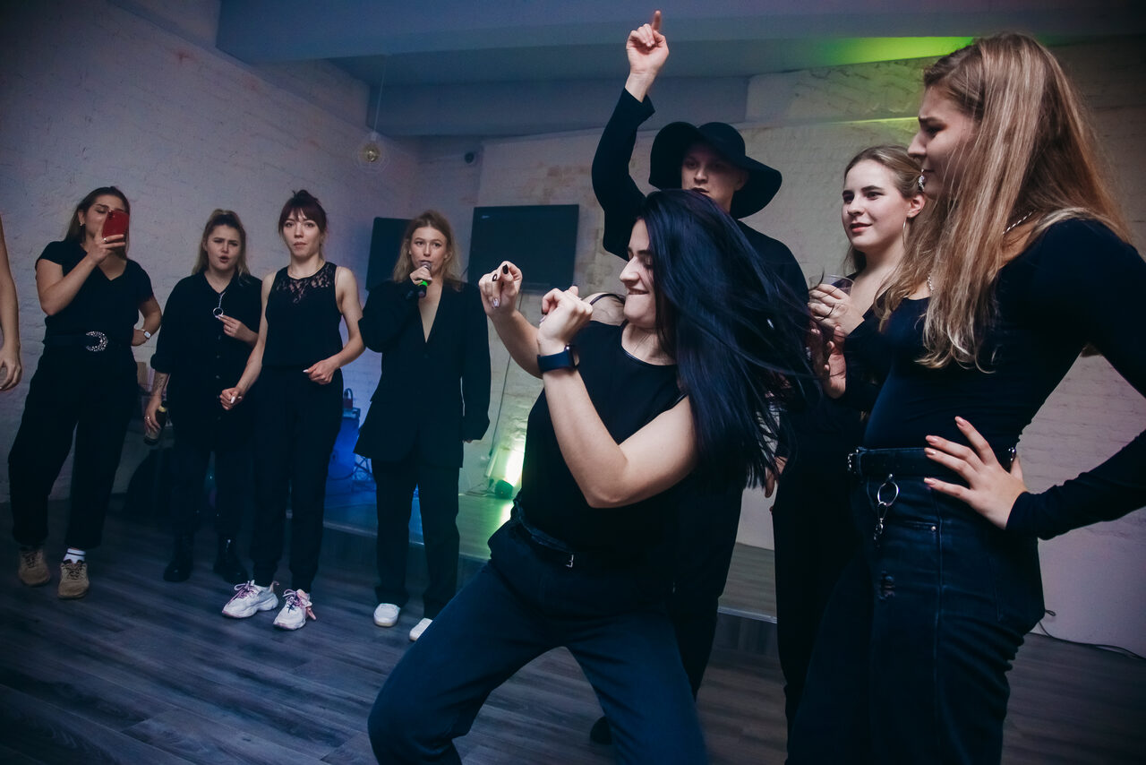 Арендовать Art space overlooking the seafront