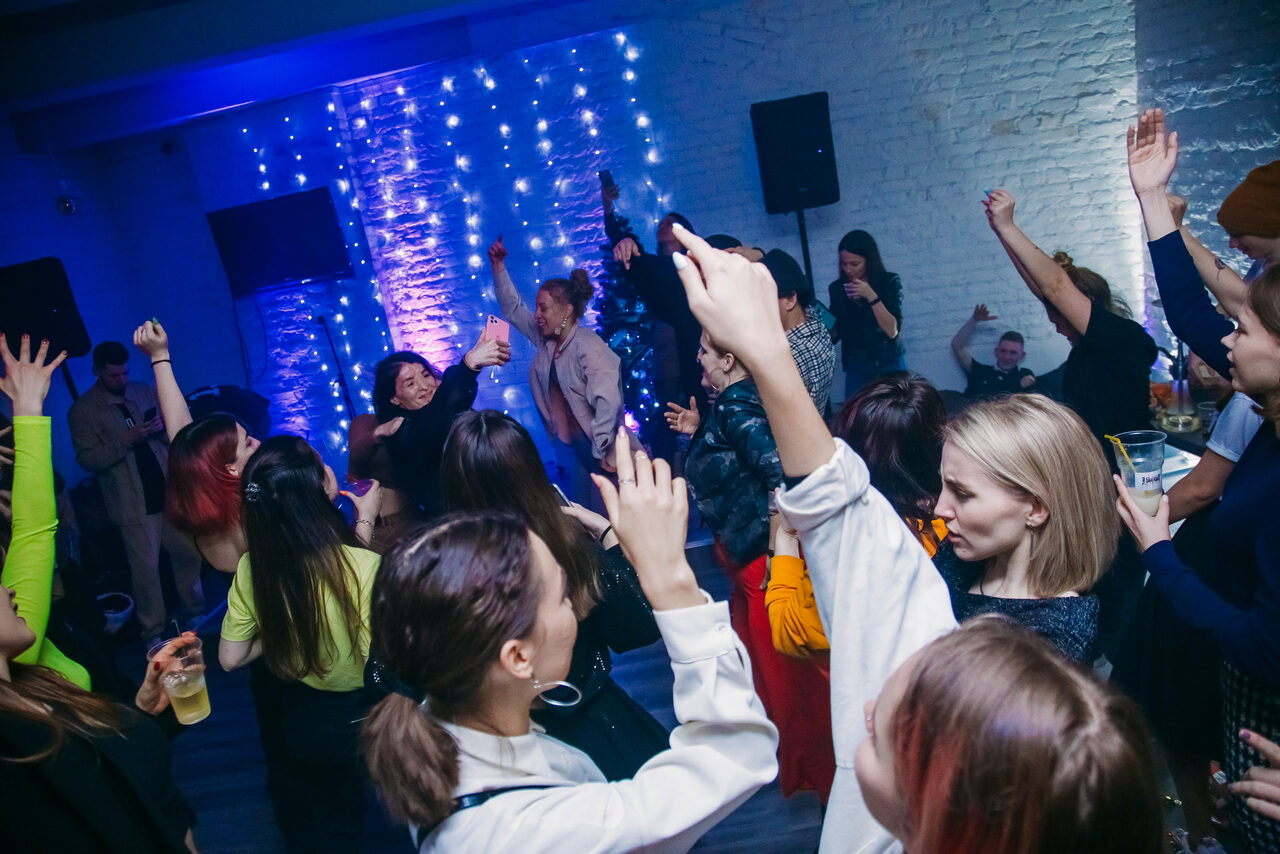 Арендовать Art space overlooking the seafront