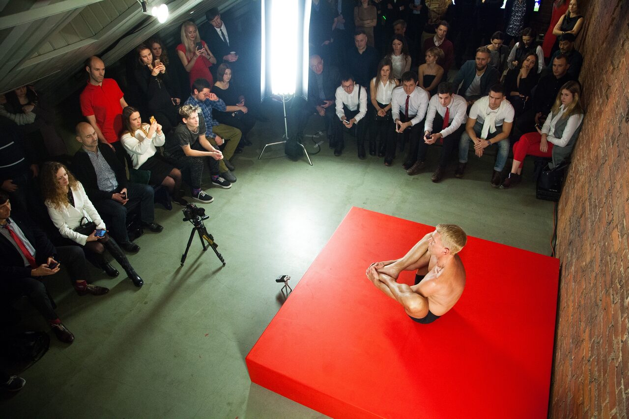 Арендовать  Двухэтажная лофт галерея