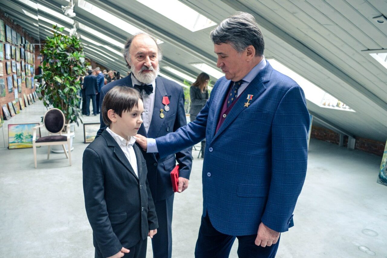 Арендовать  Двухэтажная лофт галерея