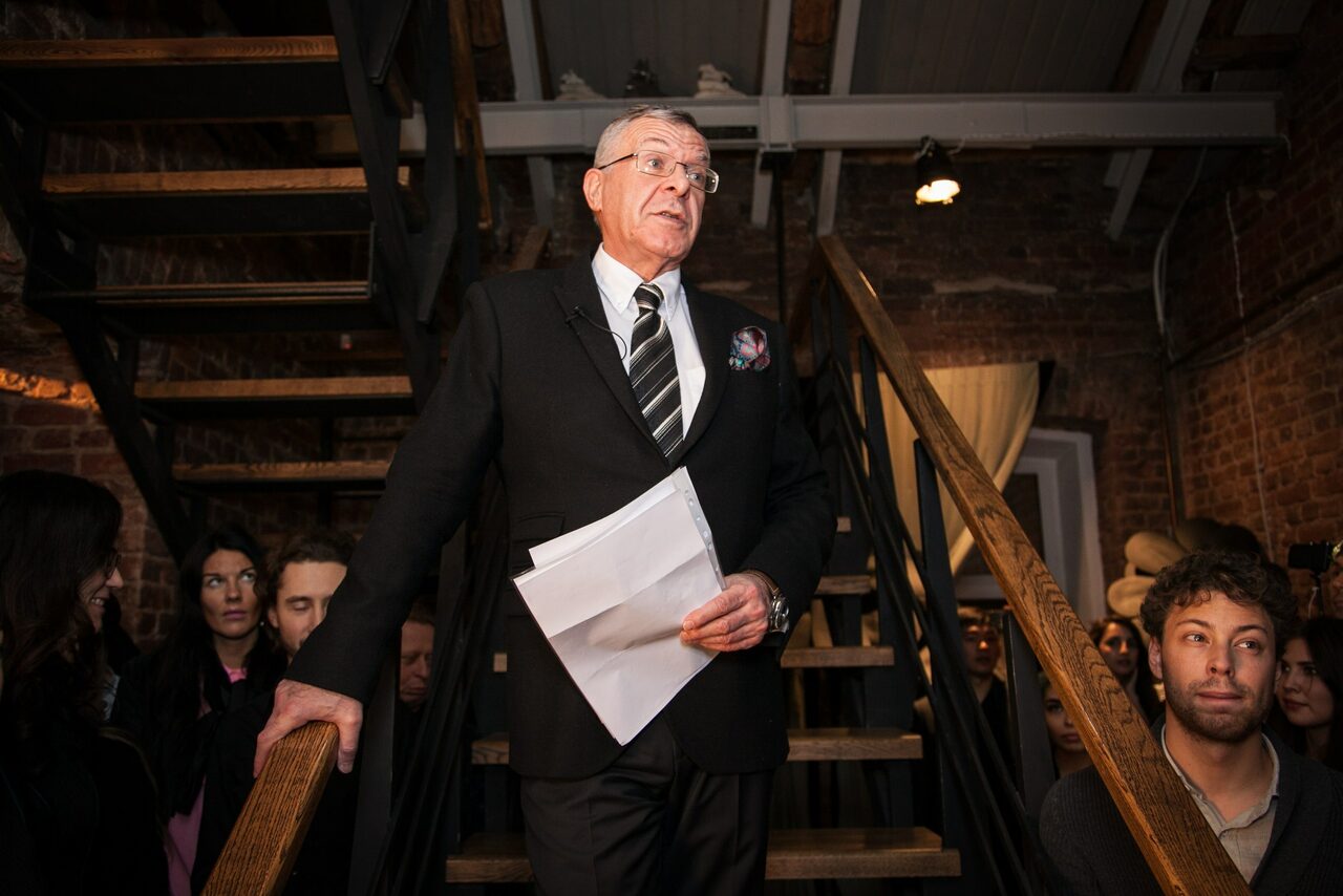 Арендовать  Двухэтажная лофт галерея