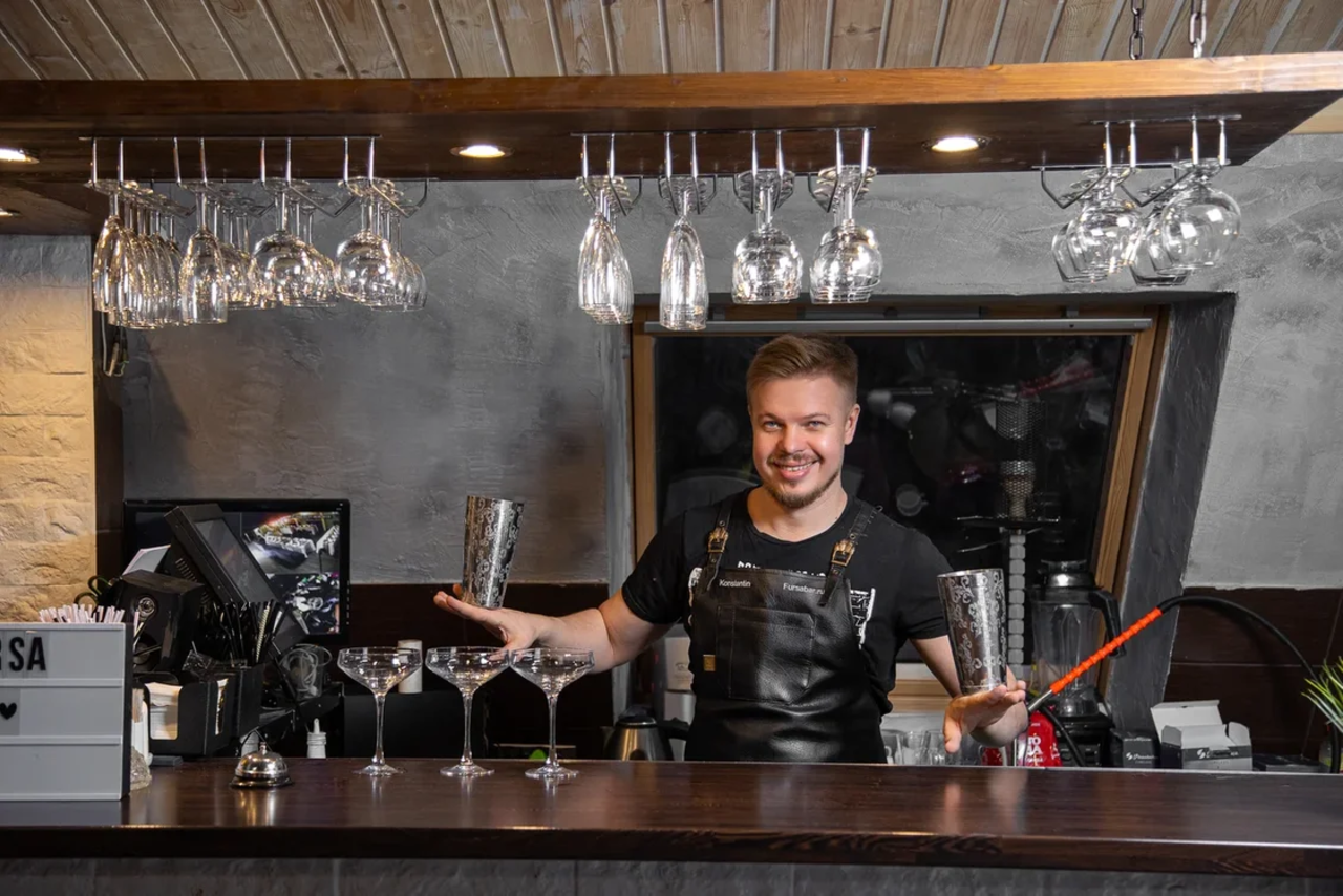 Арендовать Loft - bar under closure in Peterhof
