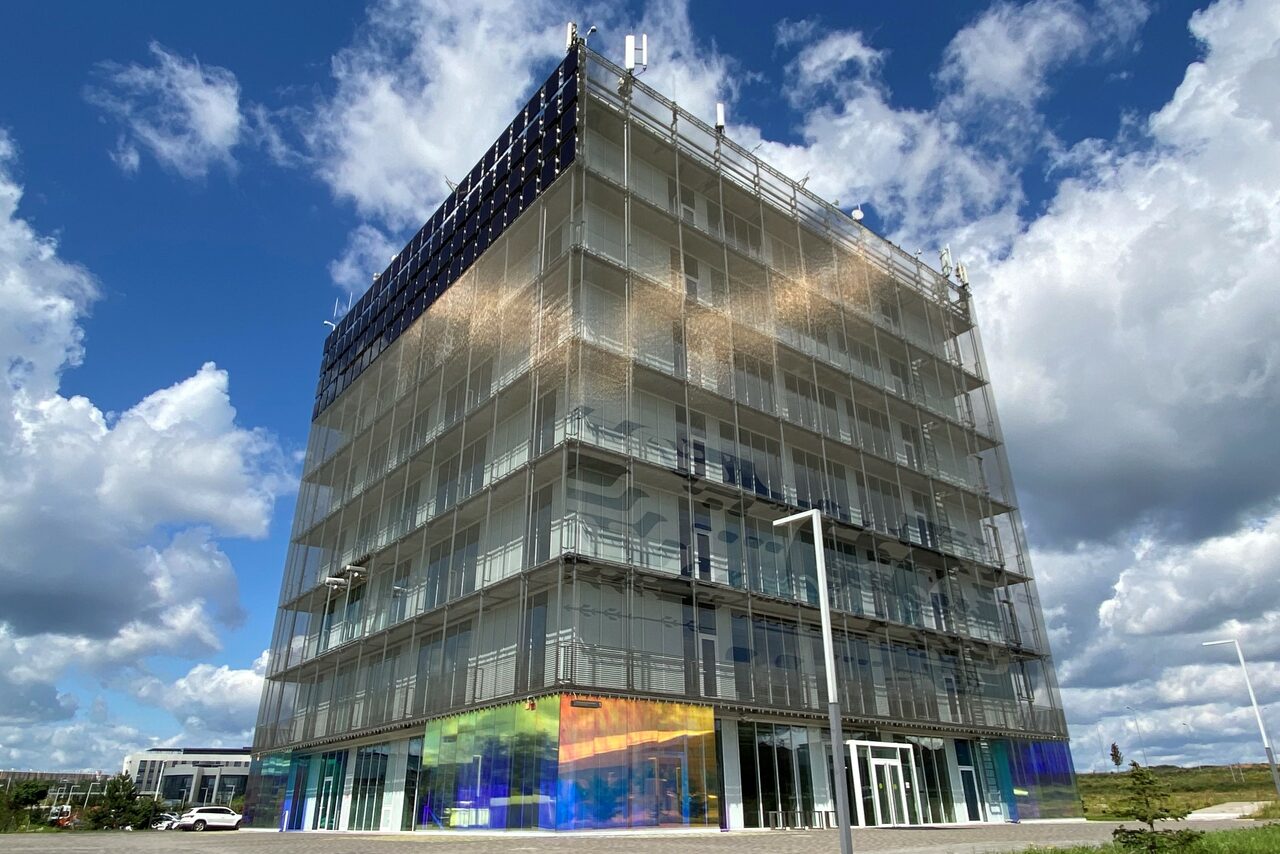 Арендовать Гиперкуб Сколков