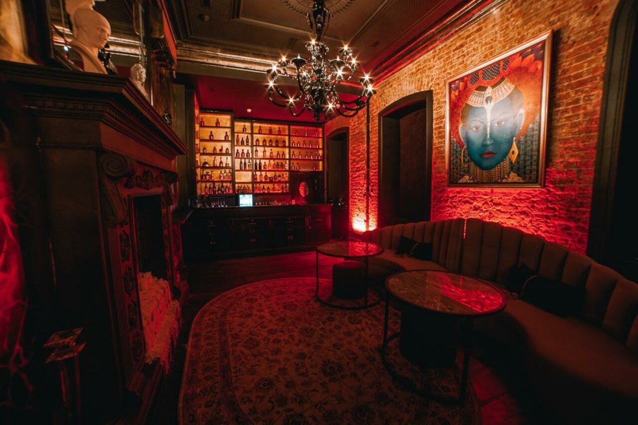 Арендовать Duplex loft mansion 