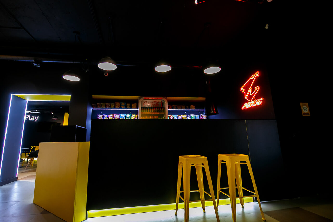 Арендовать Компьютерный клуб BOOTCAMP META4PRO