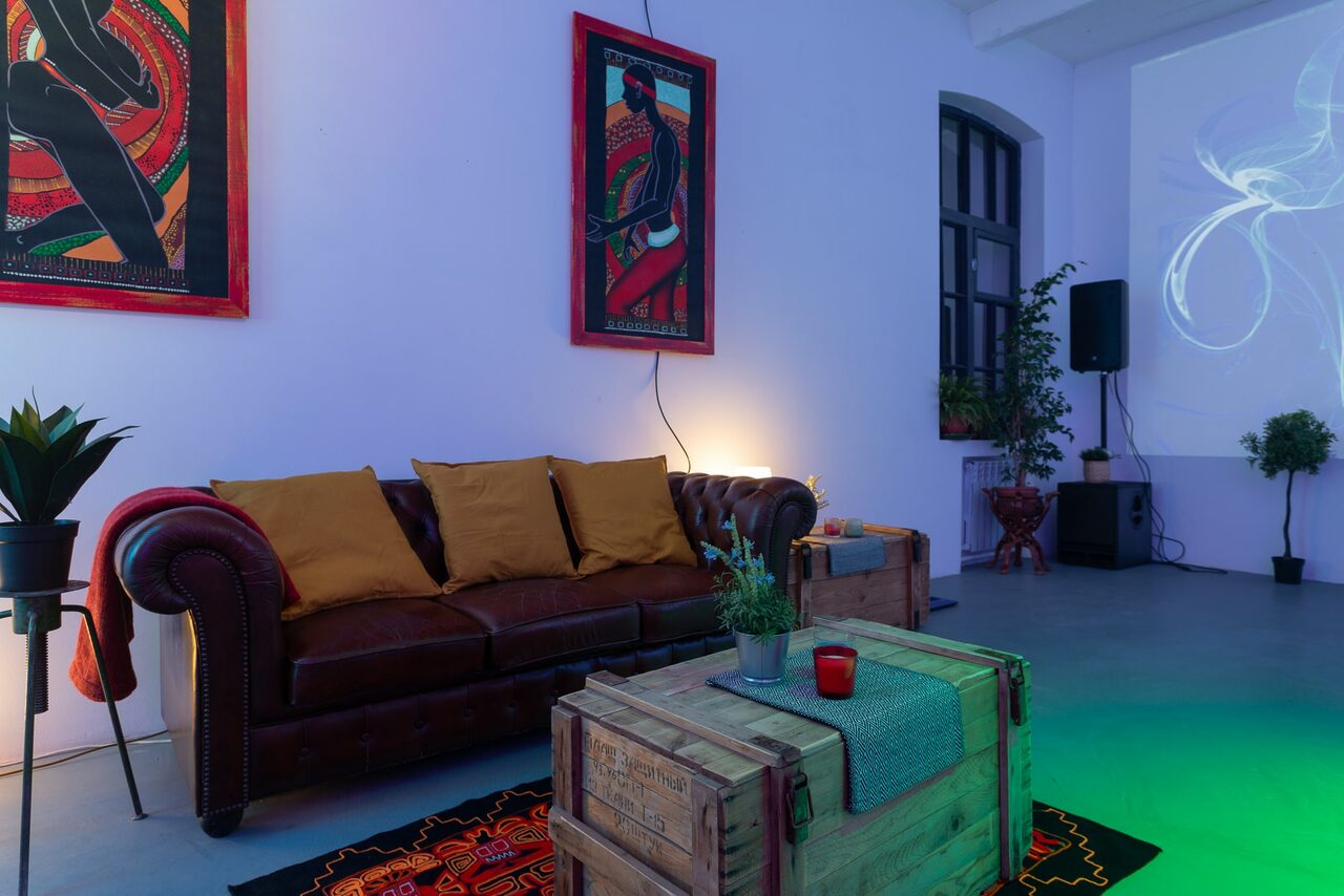 Арендовать Лофт в минималистичном стиле с верандой