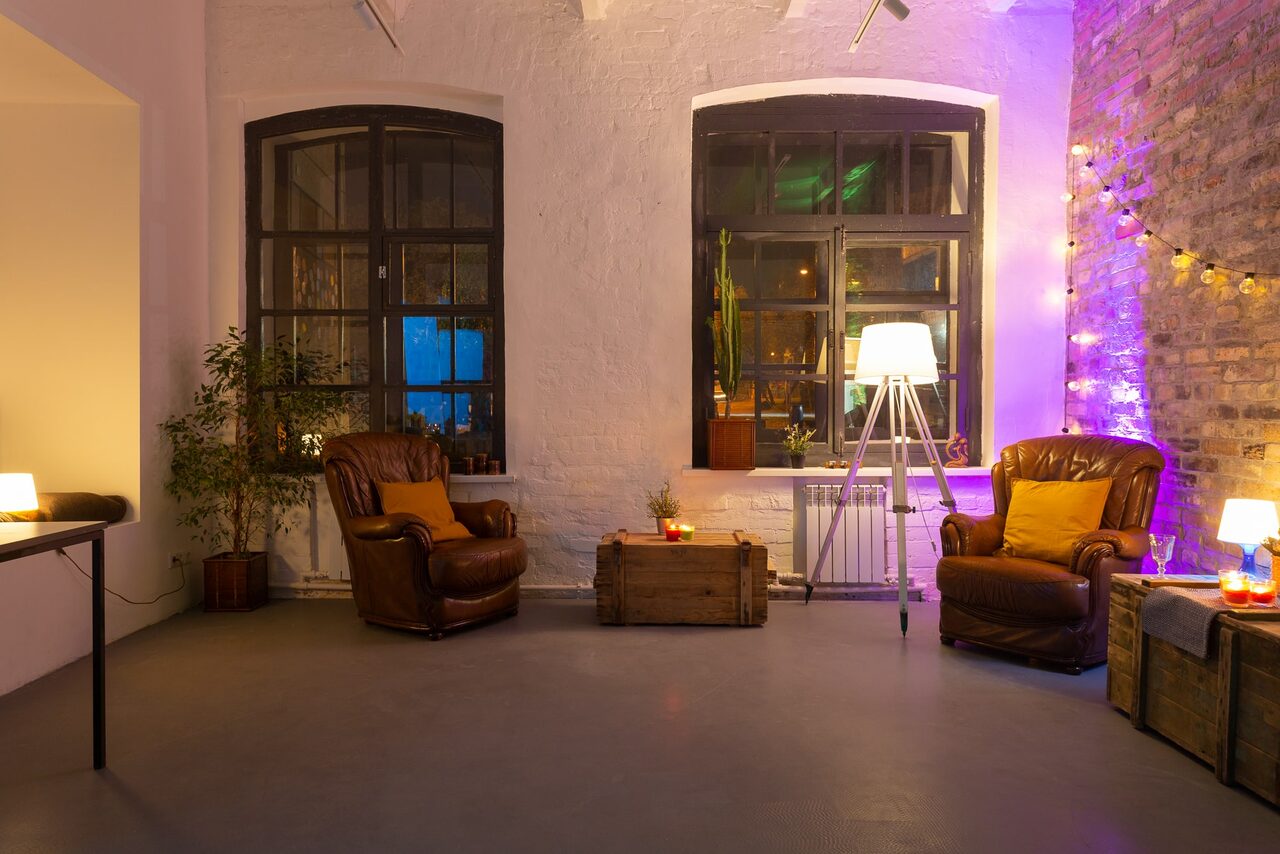 Арендовать Лофт в минималистичном стиле с верандой