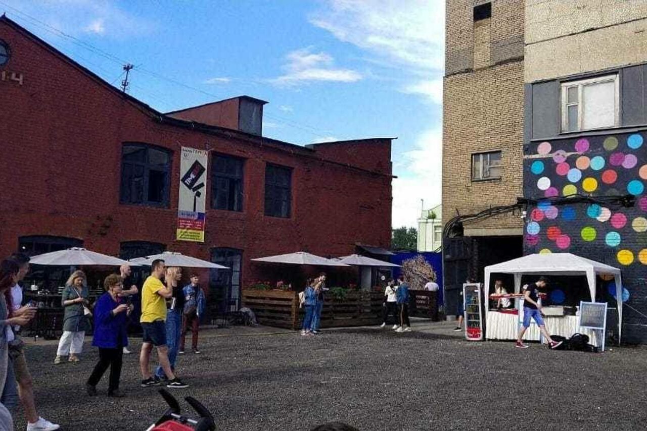 Арендовать Лофт в минималистичном стиле с верандой