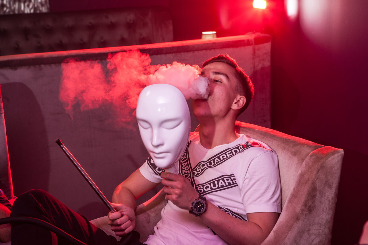 Арендовать Cinema Лофт-кальянная в стиле кино