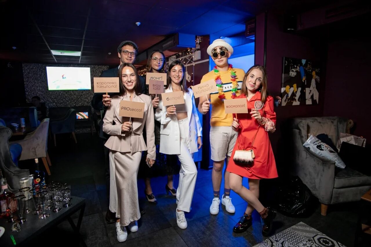 Арендовать Cinema Лофт-кальянная в стиле кино