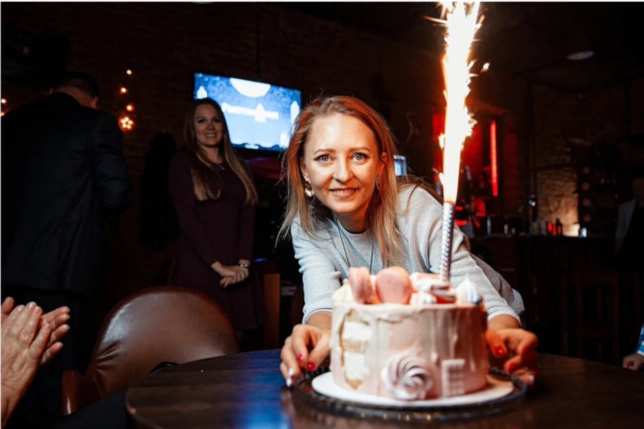 Арендовать Караоке-бар ШКАФ. Караоке-лофт со сводчатыми потолками