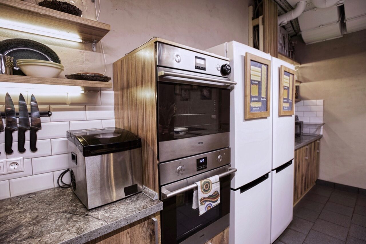 Арендовать Loft with kitchen for parties and master classes