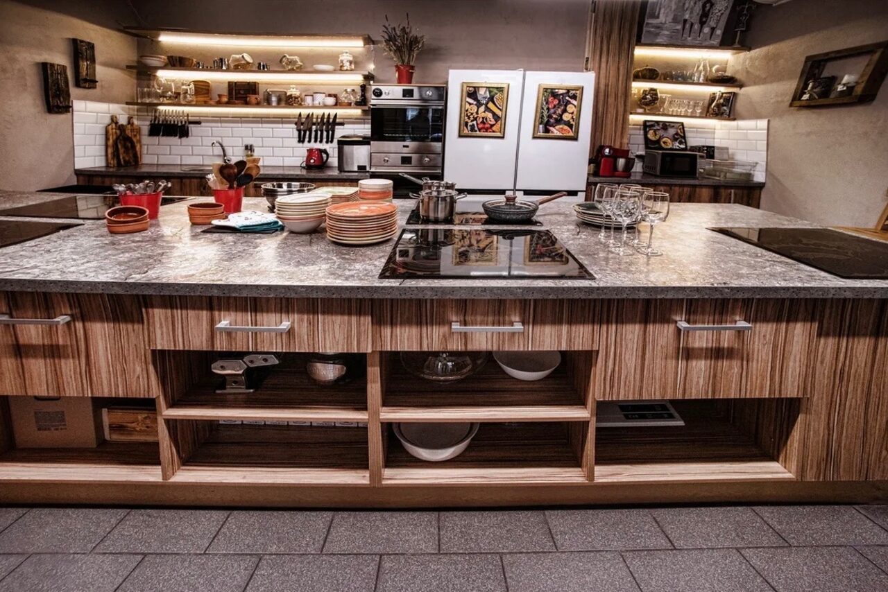 Арендовать Loft with kitchen for parties and master classes