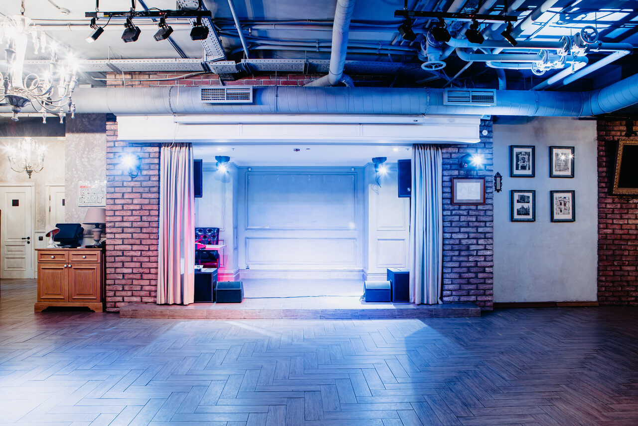 Арендовать Большой банкетный зал в итальянском стиле