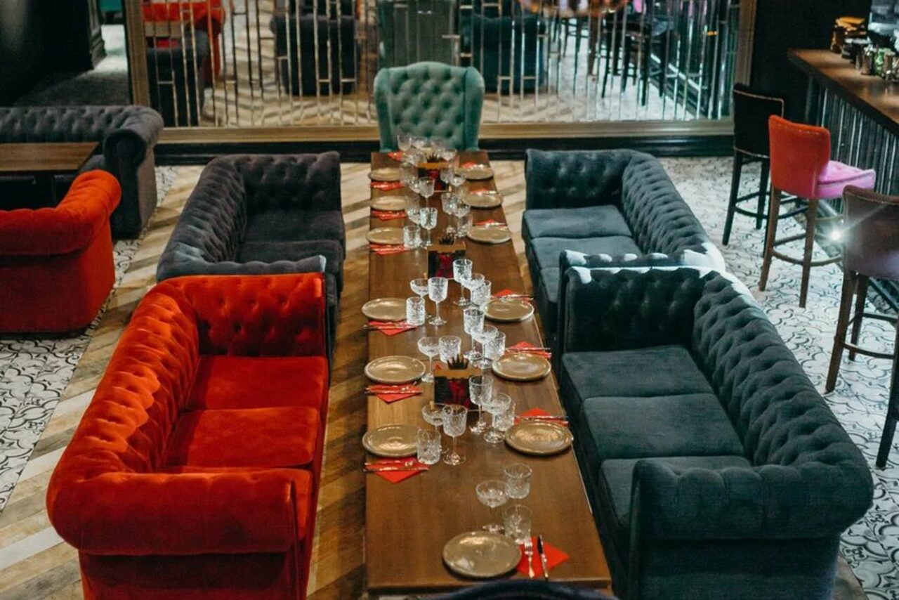 Арендовать Стилизованный лофт с высокими потолками