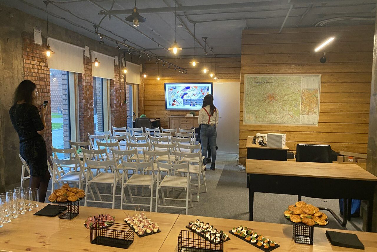 Арендовать Лофт для творческих вечеров, корпоративов и презентаций