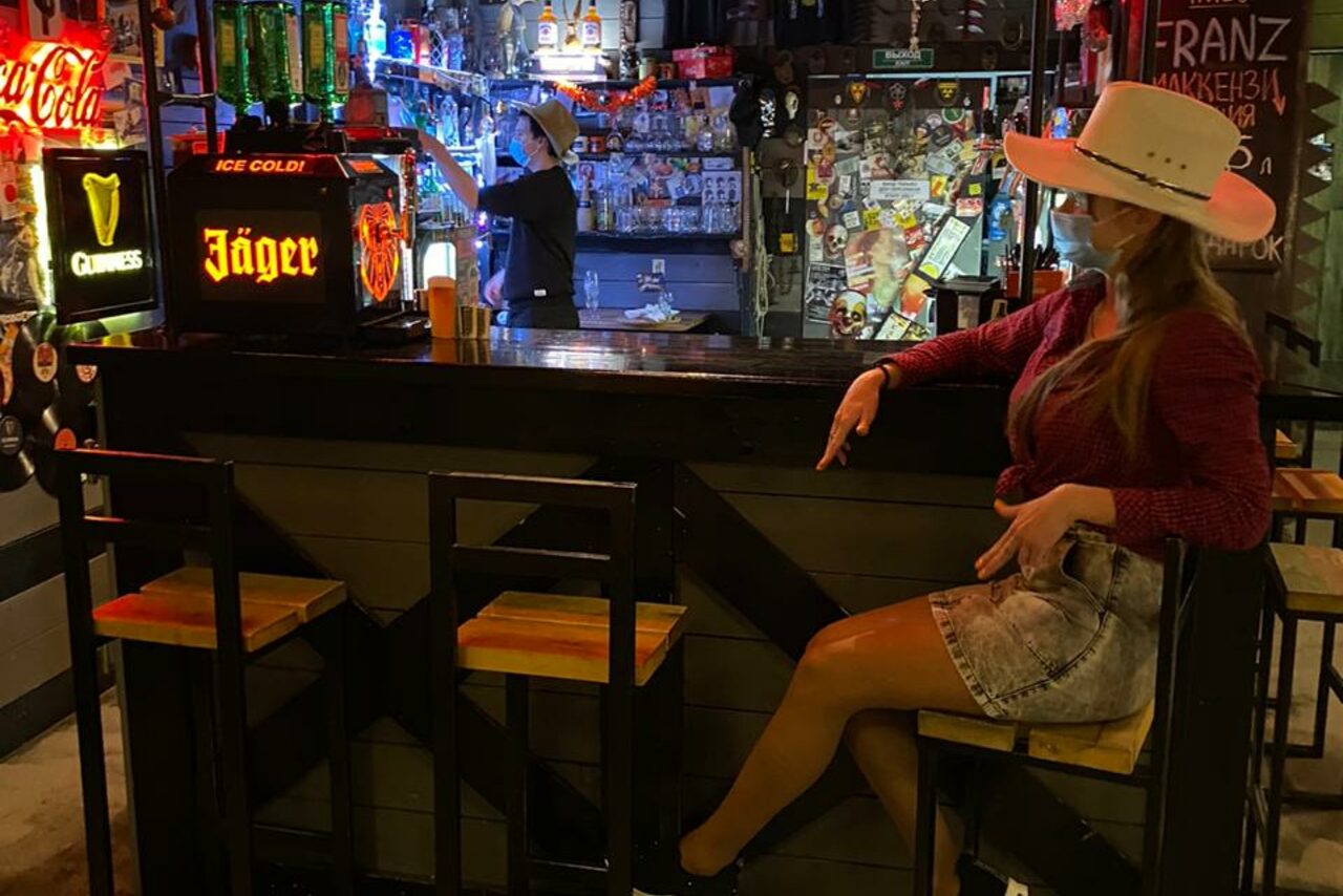 Арендовать Бар под закрытие в стиле дикого запада