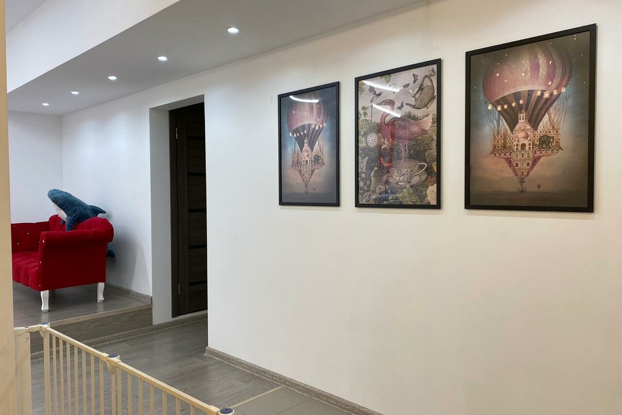 Арендовать White loft with children's playroom