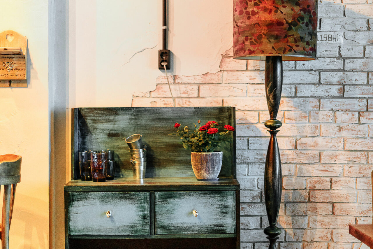 Арендовать Loft bar with panoramic windows