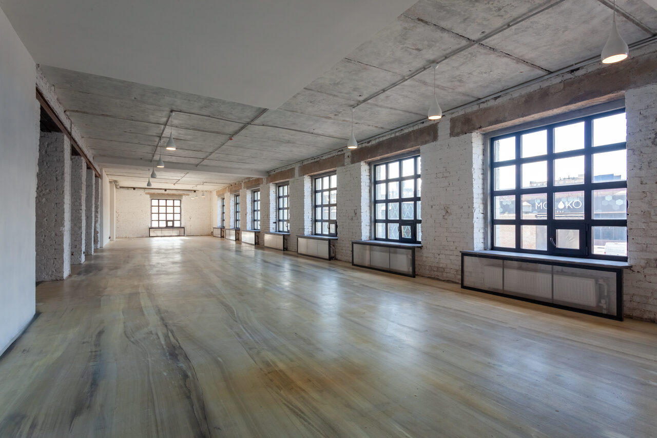Арендовать Loft in white brick