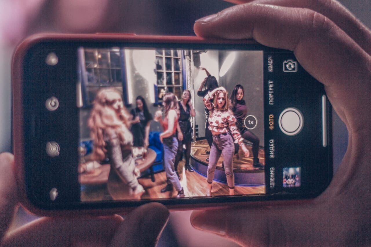 Арендовать Двухуровневый праздничный лофт с танцполом