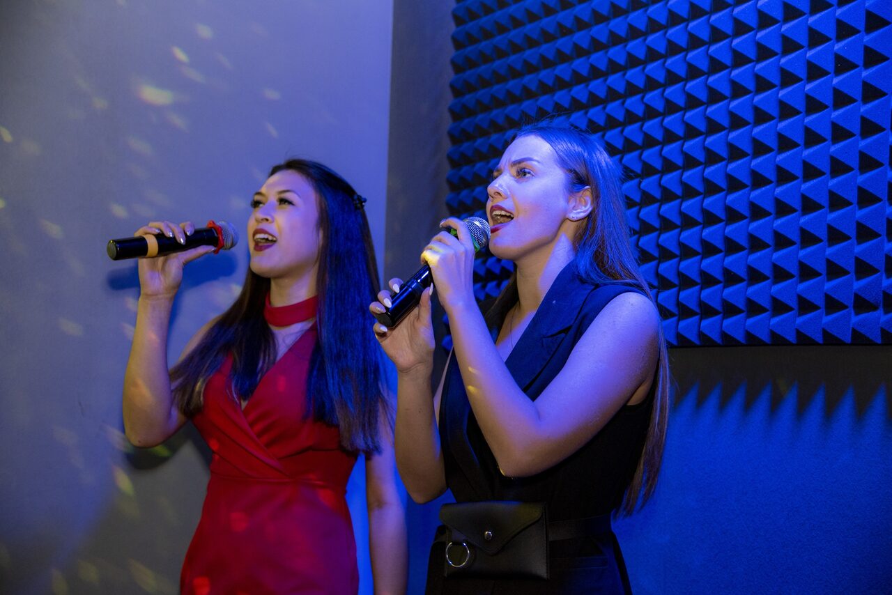 Арендовать Двухуровневый праздничный лофт с танцполом