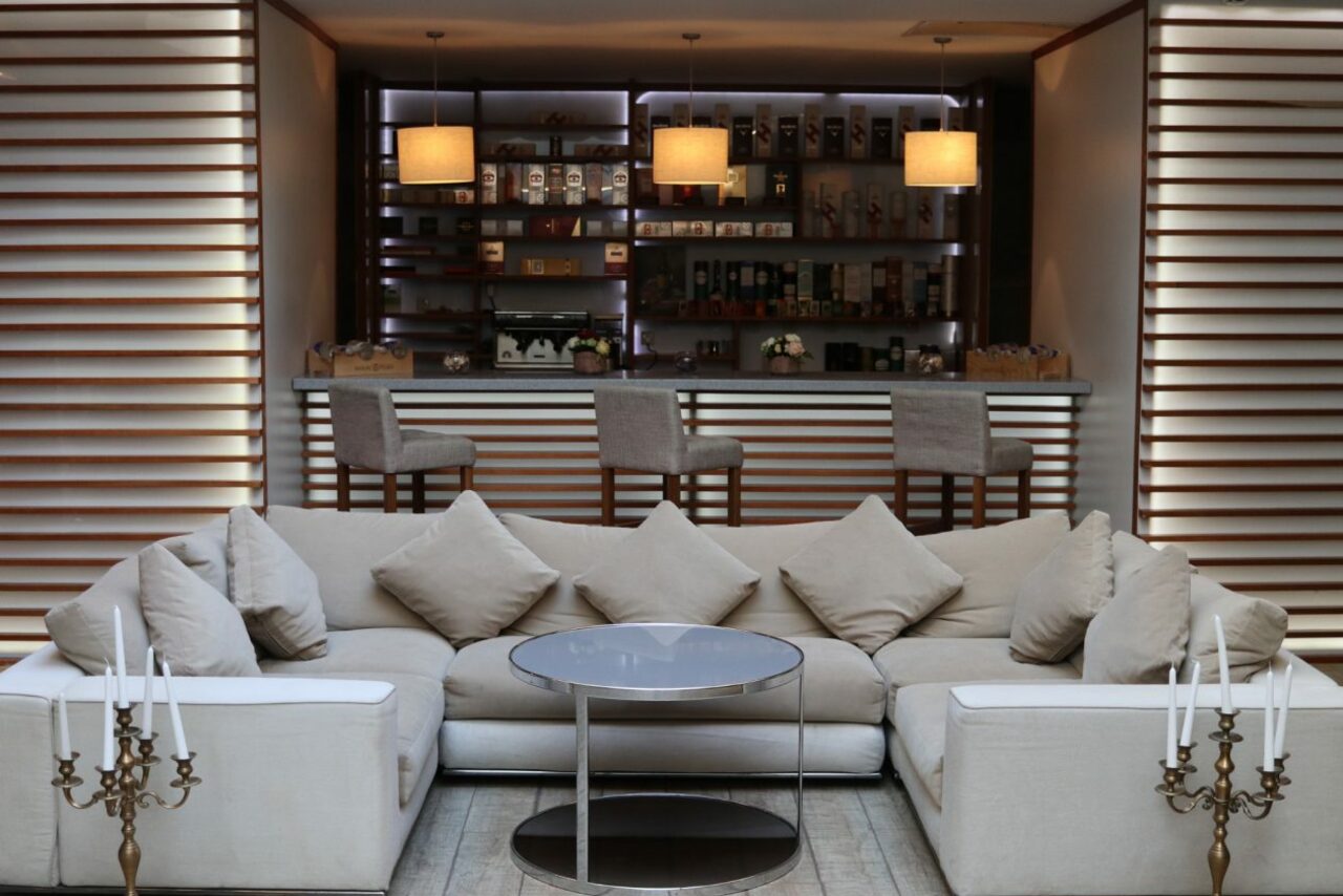 Арендовать Мамита. Учим хорошо танцевать