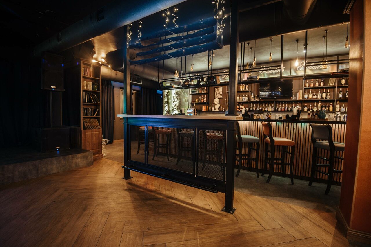 Арендовать Loft bar under closure in Surgut