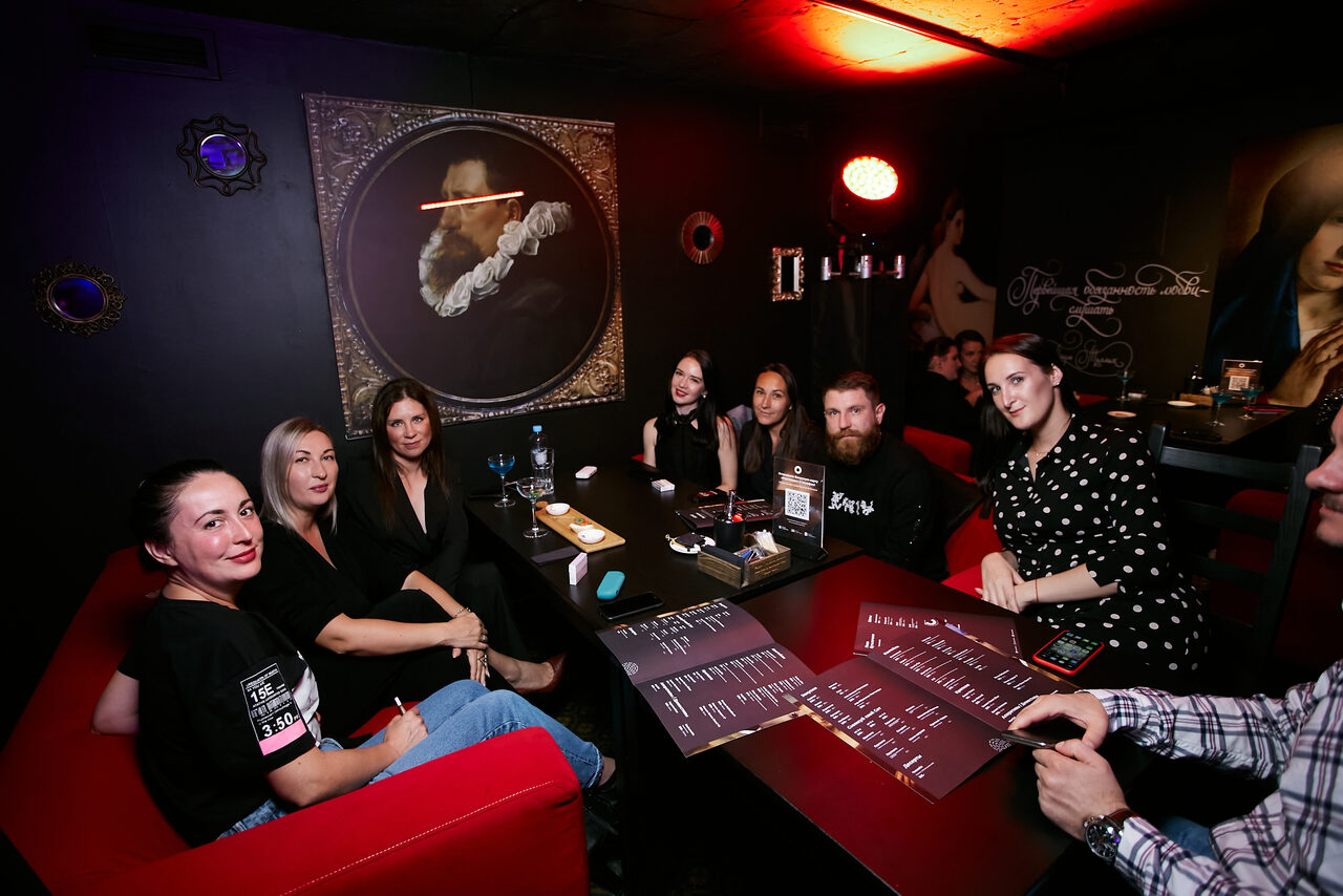 Арендовать Атмосферный бар "Разговоры"