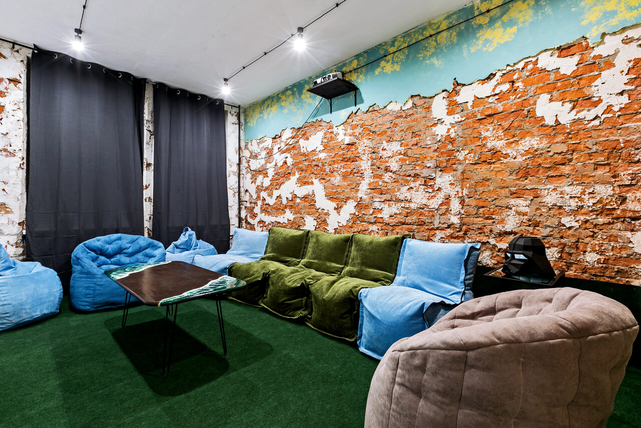 Арендовать Loft with a projector and games in an anti-cafe