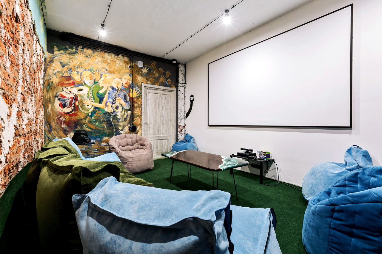 Арендовать Loft with a projector and games in an anti-cafe
