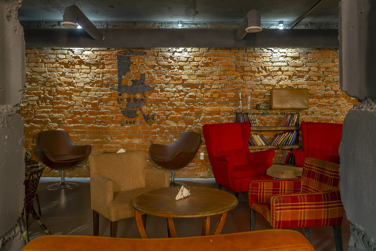 Арендовать Scarface Lounge Novoslobodka Лофт в центре Москвы