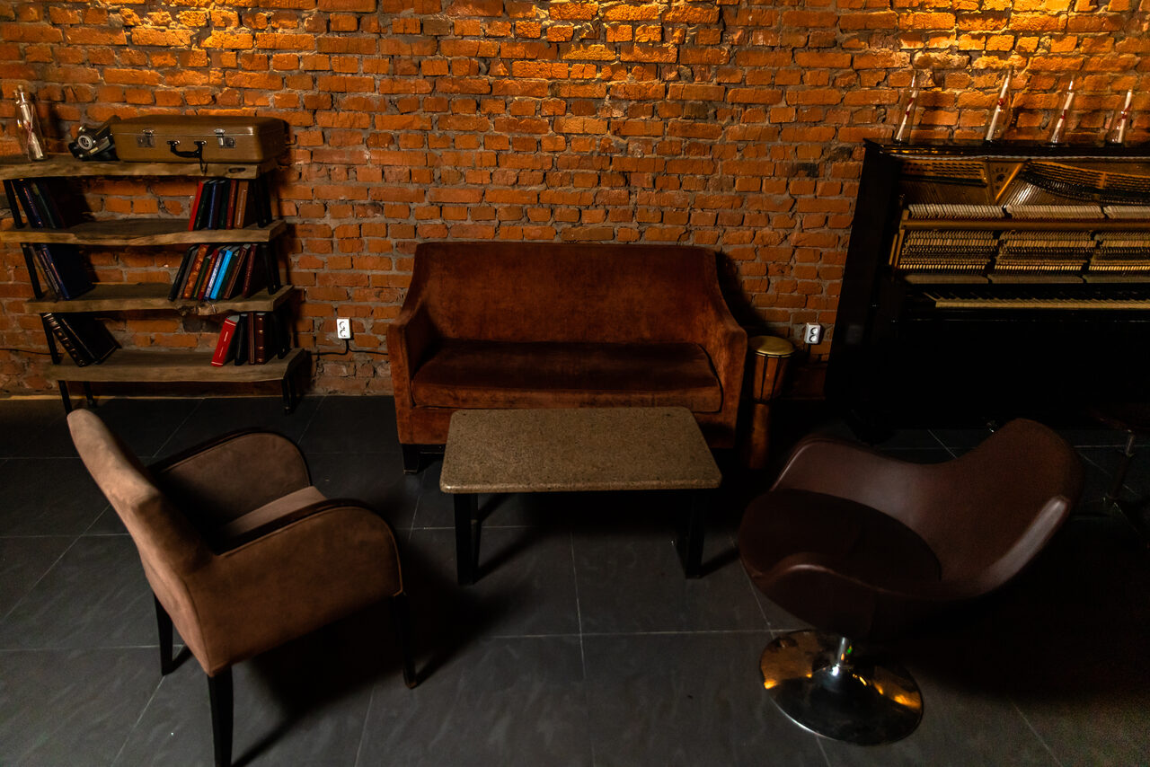 Арендовать Scarface Lounge Novoslobodka Лофт в центре Москвы