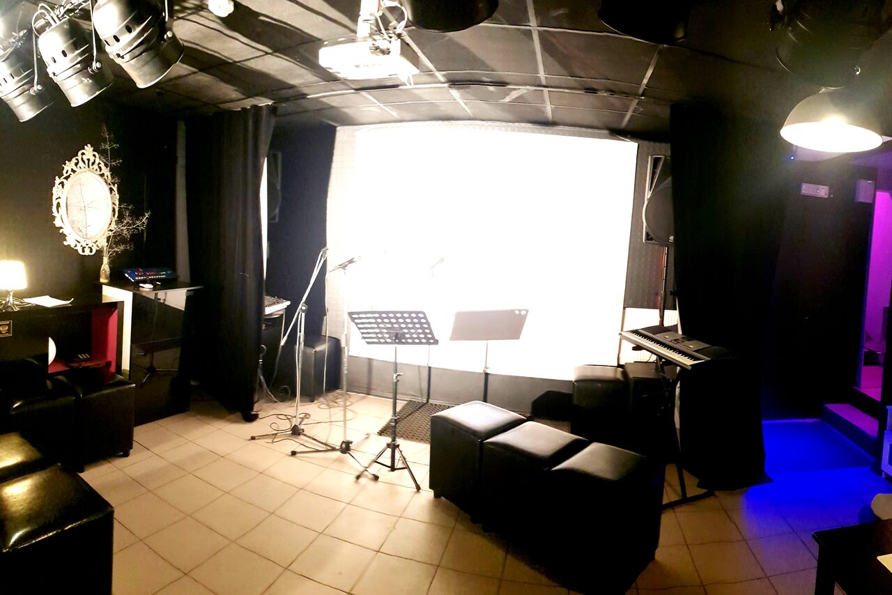 Арендовать Двухуровневый арт-лофт