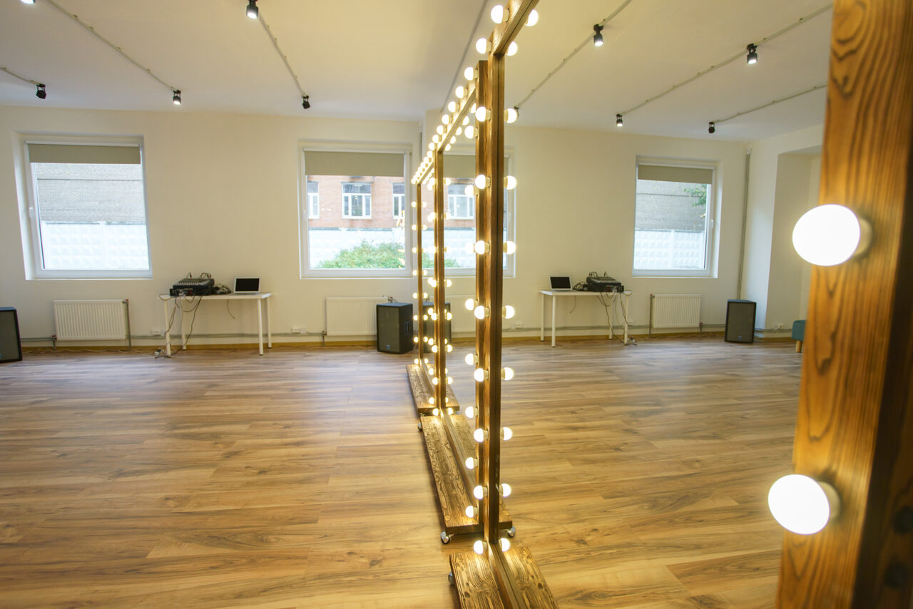 Арендовать Империя Скай Лофт