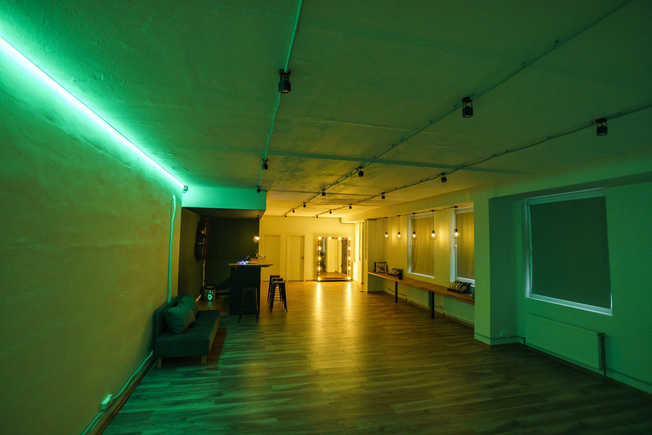 Арендовать Империя Скай Лофт